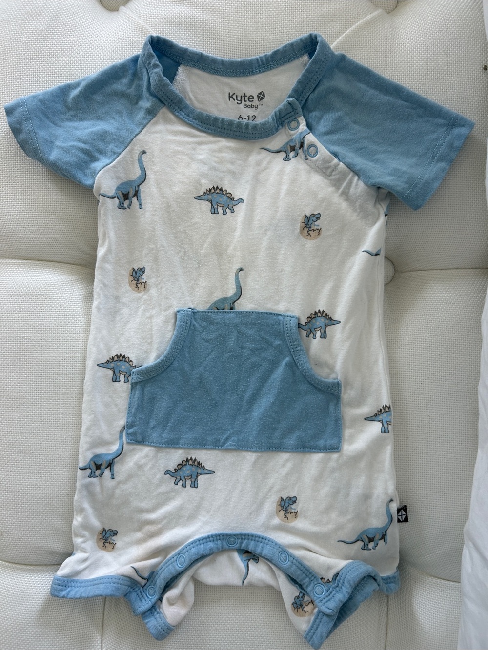 Kyte BABY Blue & White Dino shortall EUC 6-12 months
